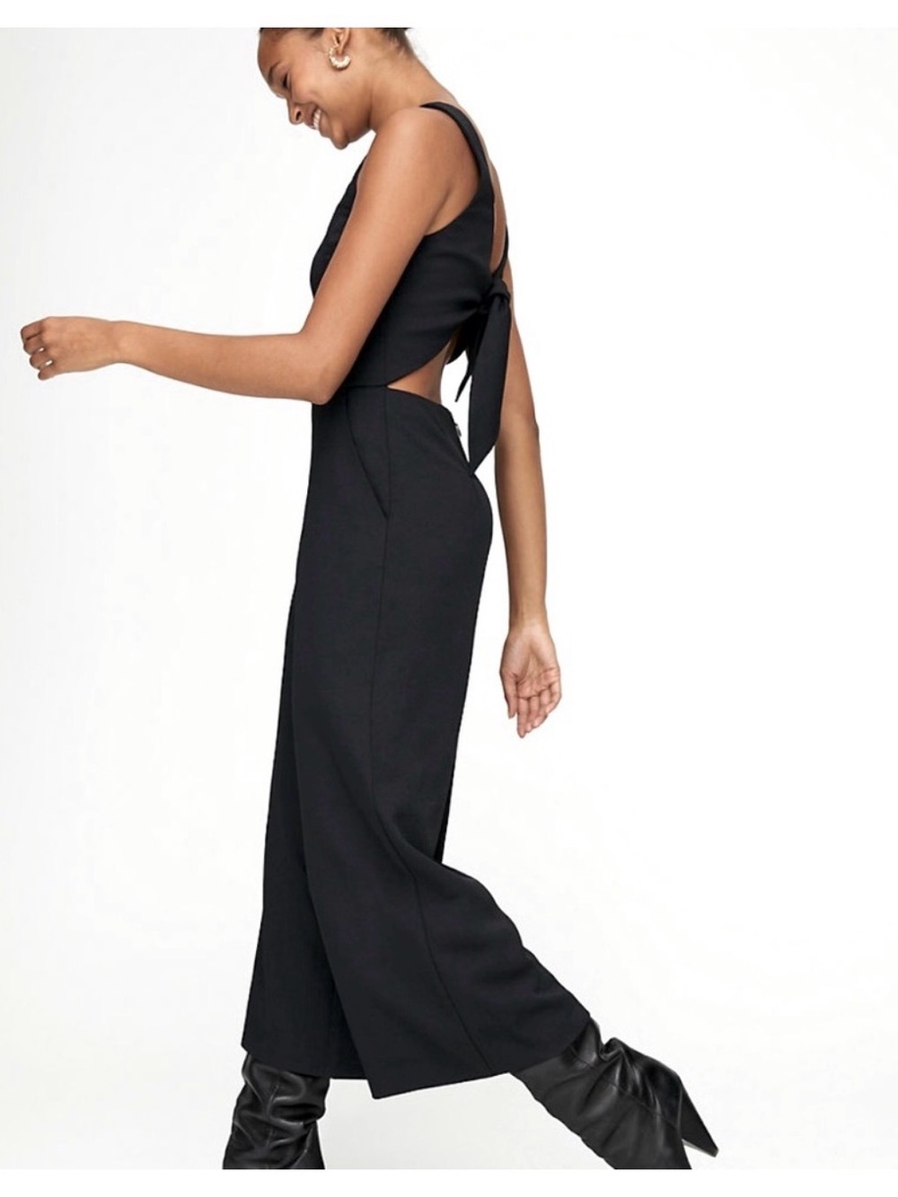Aritzia’s Wilfred Ecoulement Black Jumpsuit Size 4 Tie Back Pockets Wide Leg
